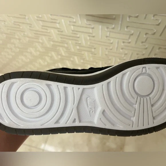 Nike Women’s Jordan 1 Nova XX ‘Black’ - Picture 4 of 4